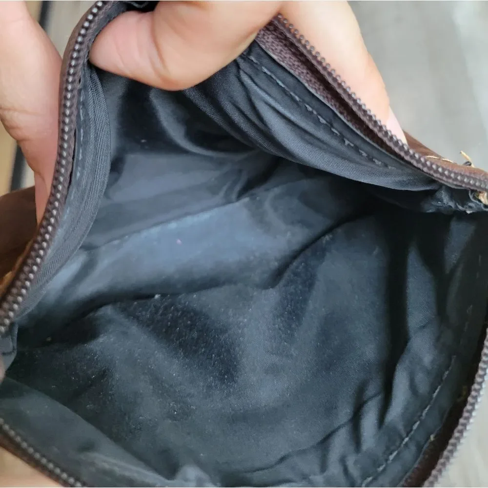 Antigua handmade leather full zip pouch - Picture 6 of 7